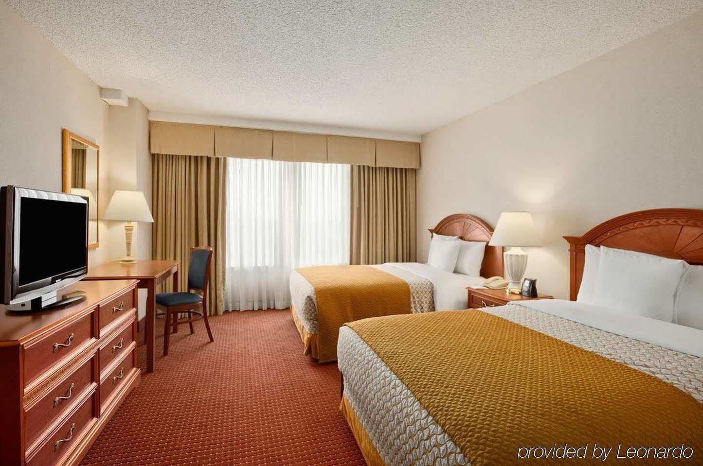 Hotel Embassy By Hilton Columbus Dublin